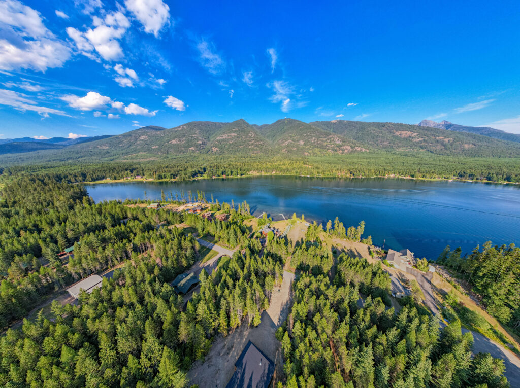 Libby Montana cabin rentals in the Kootenai River valley surrounded by Kootenai National Forest